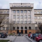 Devet zanata pod jednim krovom