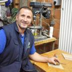 Maglajska porodica Hambašić živi od drvorezbarstva: I djeca rade sa roditeljima